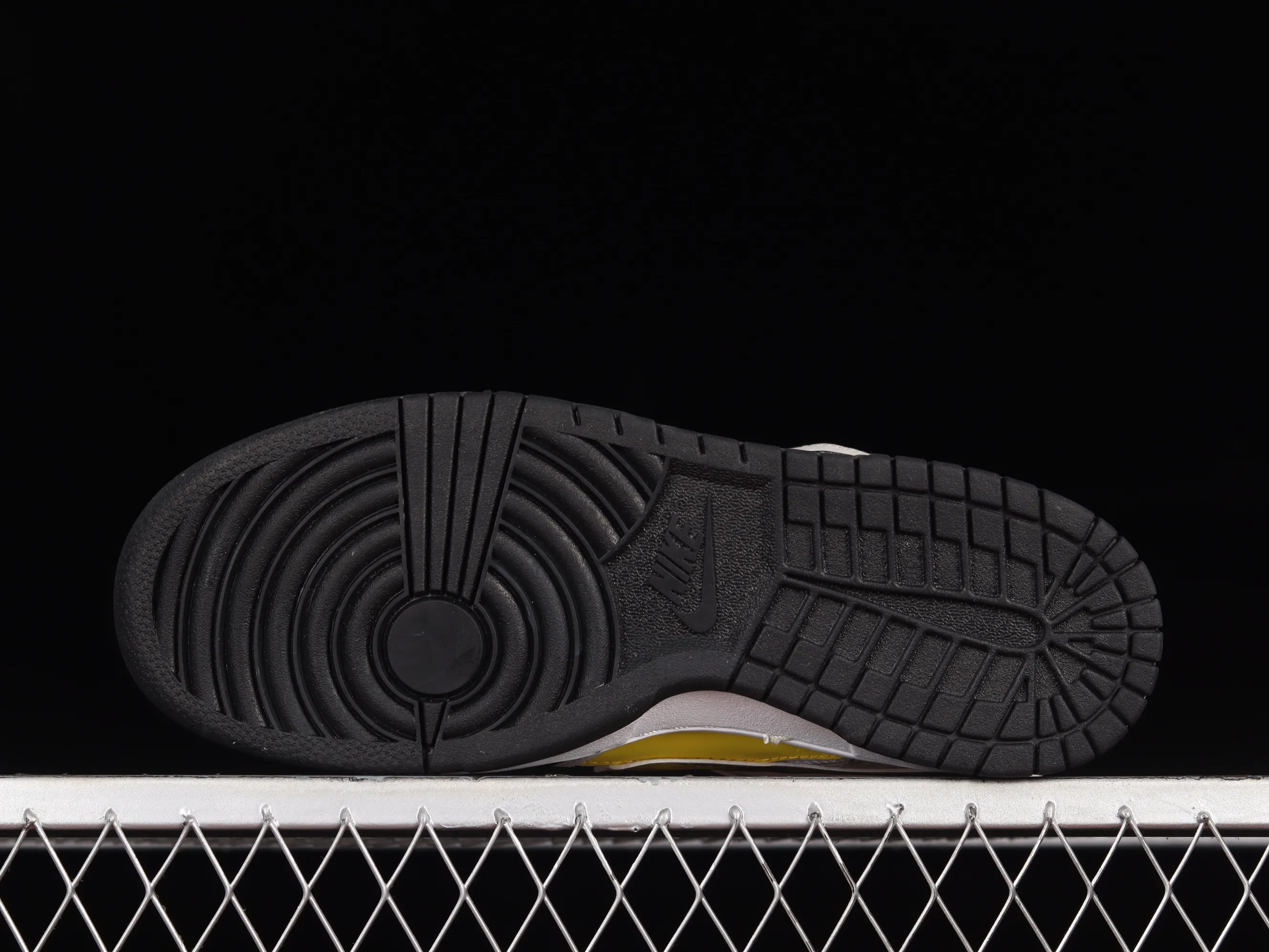 All categories Nk SB Dunk series Nk SB Dunk Low low-top skate shoes Nk Dunk Scrap stitching low-top skate shoes DX6058-101